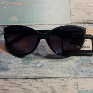 Revlon cat eye sunglasses NWT